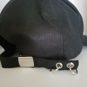 Baseball cap w/rings